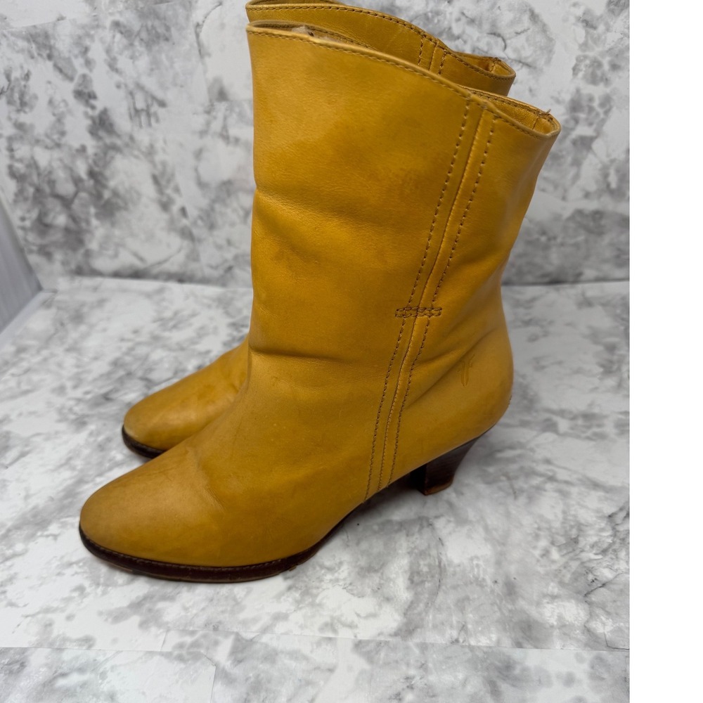 Frye Mustard Yellow Leather Ankle Boots Kitten Heel Womens 7 Western Pull On